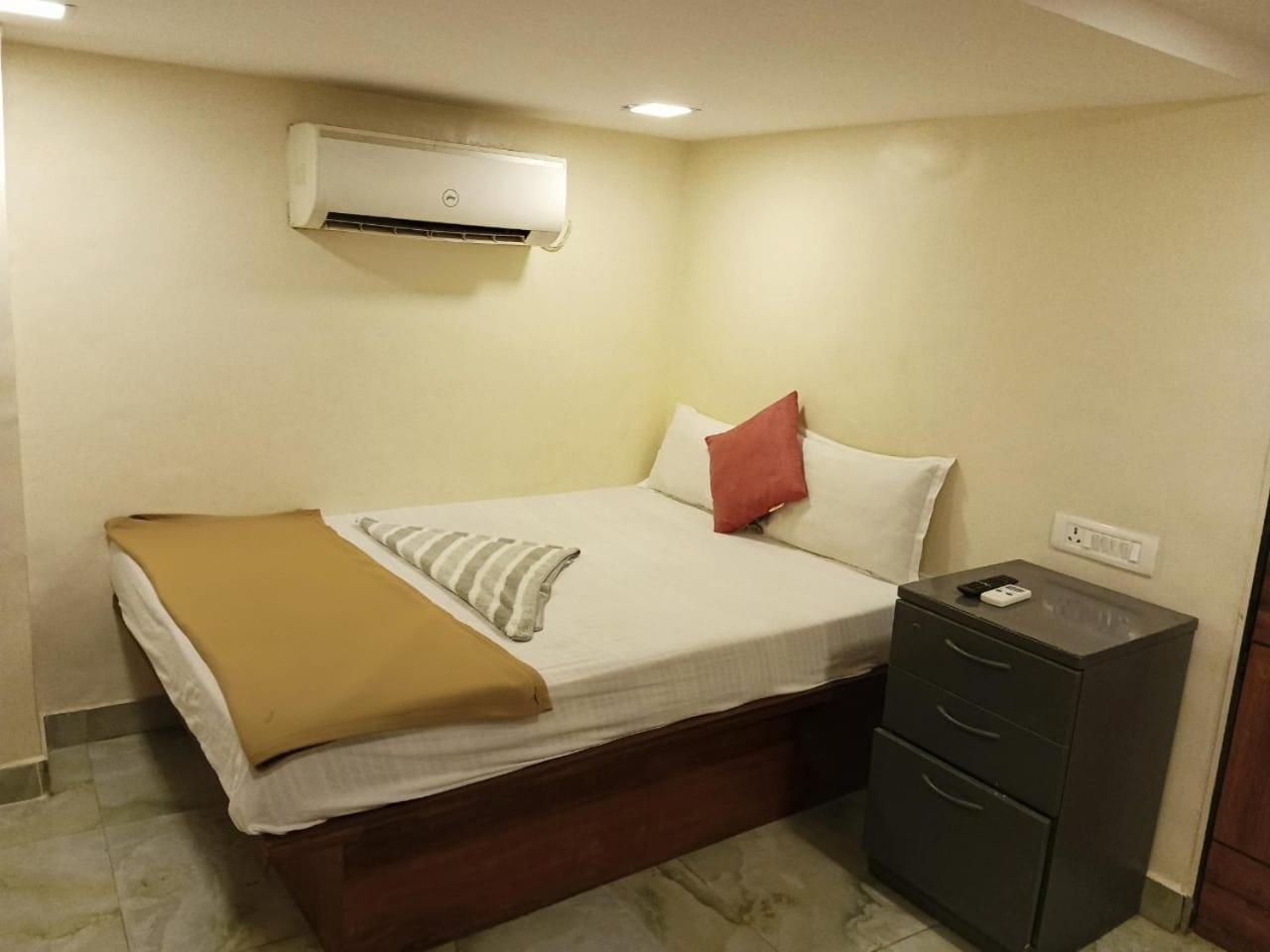 New Hotel Tara By Glitz Hotels ムンバイ エクステリア 写真