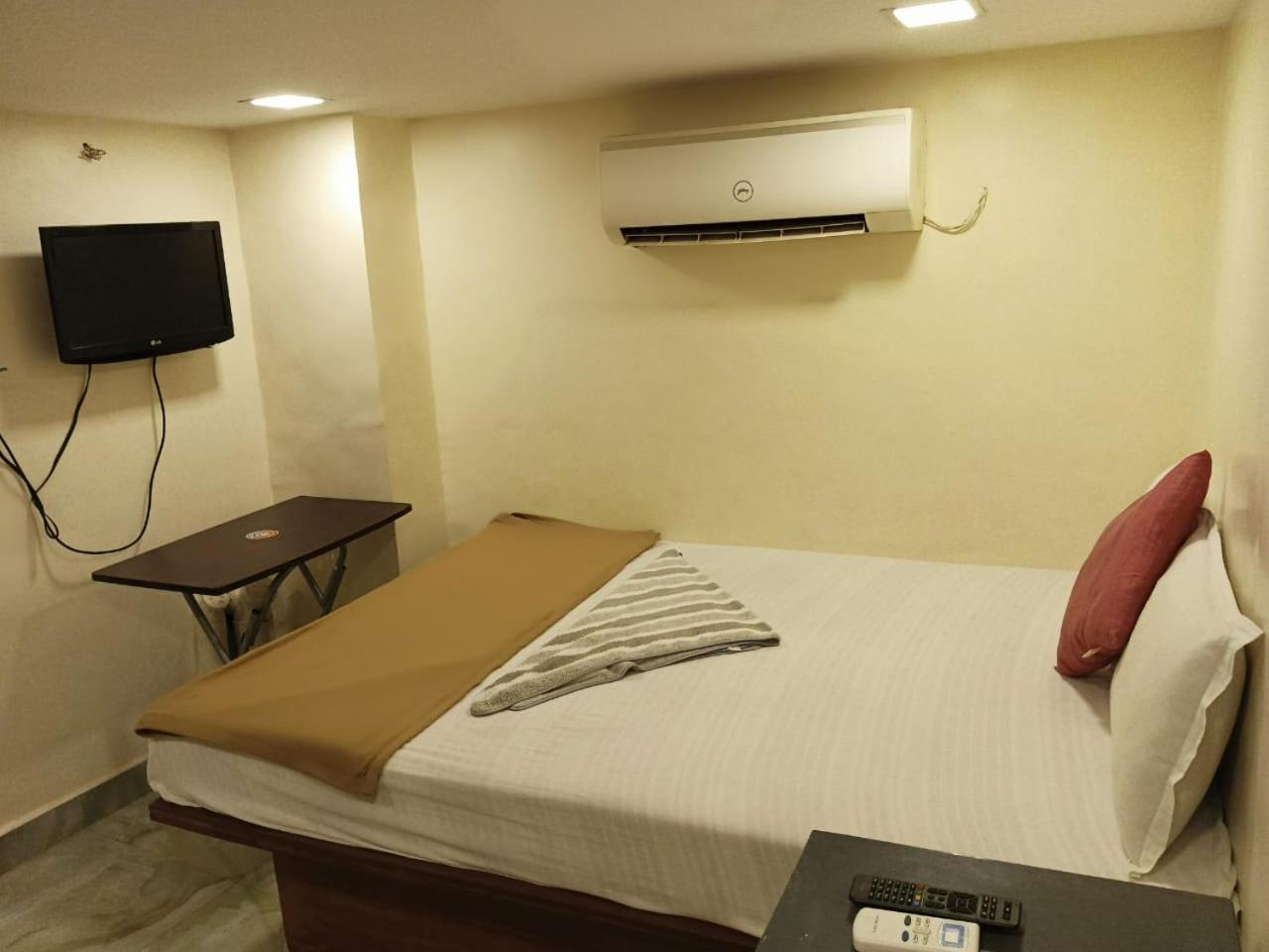New Hotel Tara By Glitz Hotels ムンバイ エクステリア 写真
